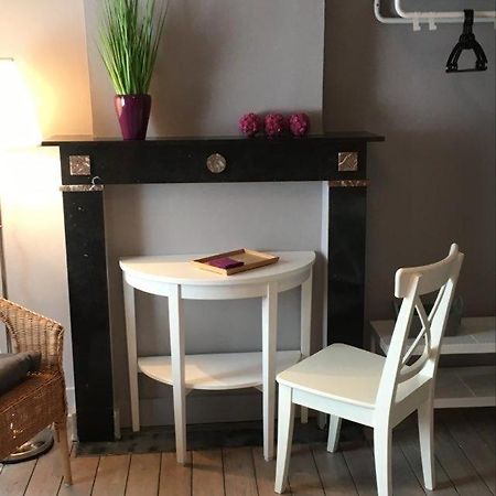 Bed and Breakfast De Gelaarsde Kat Ypern Exterior foto