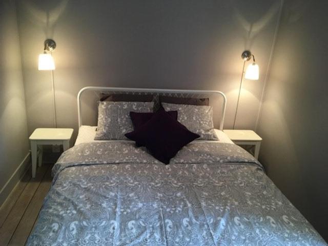 Bed and Breakfast De Gelaarsde Kat Ypern Exterior foto