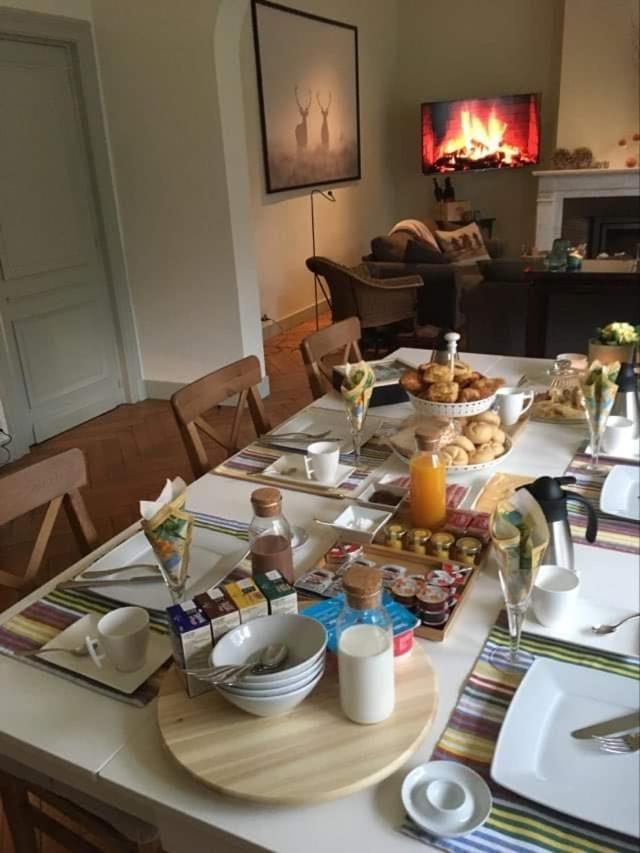 Bed and Breakfast De Gelaarsde Kat Ypern Exterior foto